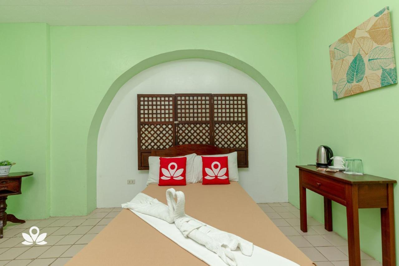 Zen Rooms Calle Crisologo Vigan City Exterior foto