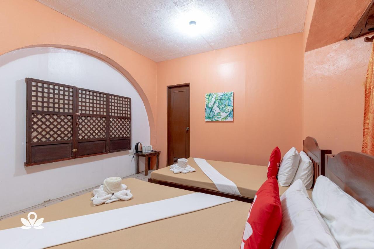 Zen Rooms Calle Crisologo Vigan City Exterior foto